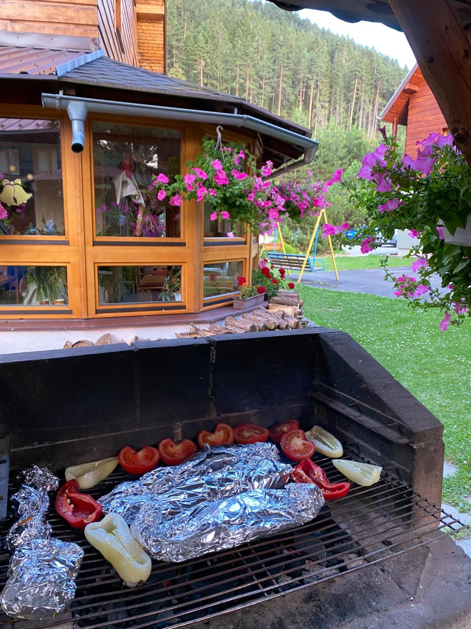 Penzion Limba Demanovska Dolina Exteriör bild